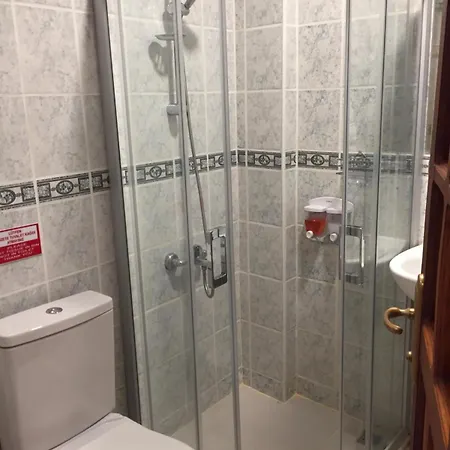Double Comfort Hostal *
