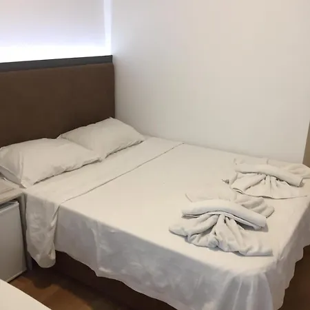 Double Comfort Hostal *